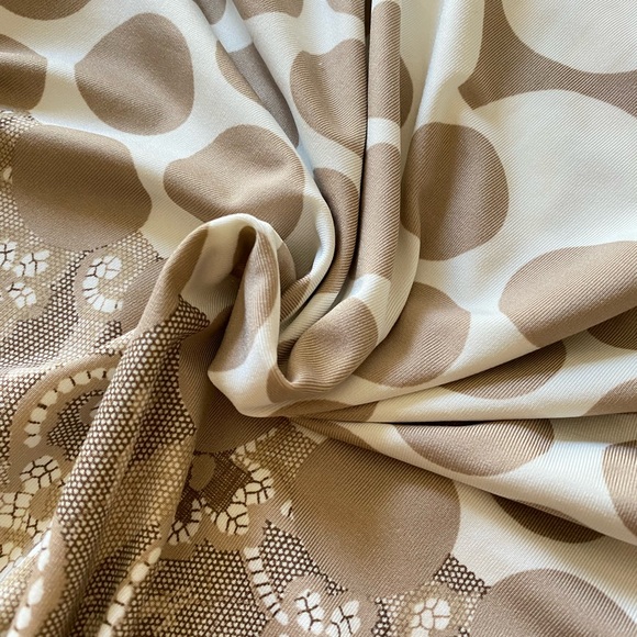 Dress - Picture 4 of 5